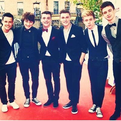 Irish fanpage for the amazing Hometown! Cian,Dayl,Ryan,Brendan,Josh and Dean! ❤️ Keeping you up to date with all things HT!
Active since August 2014 :)