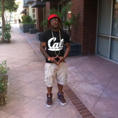 I do stand up comedy check out my YouTube therealDwaynewayne33 follow me on IG therealDwaynewayne