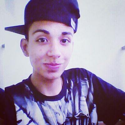 Sou apenas um garoto expondo os sinceros sentimentos, para mostrar o outro lado da moeda, que nós, homens, não somos todos iguais