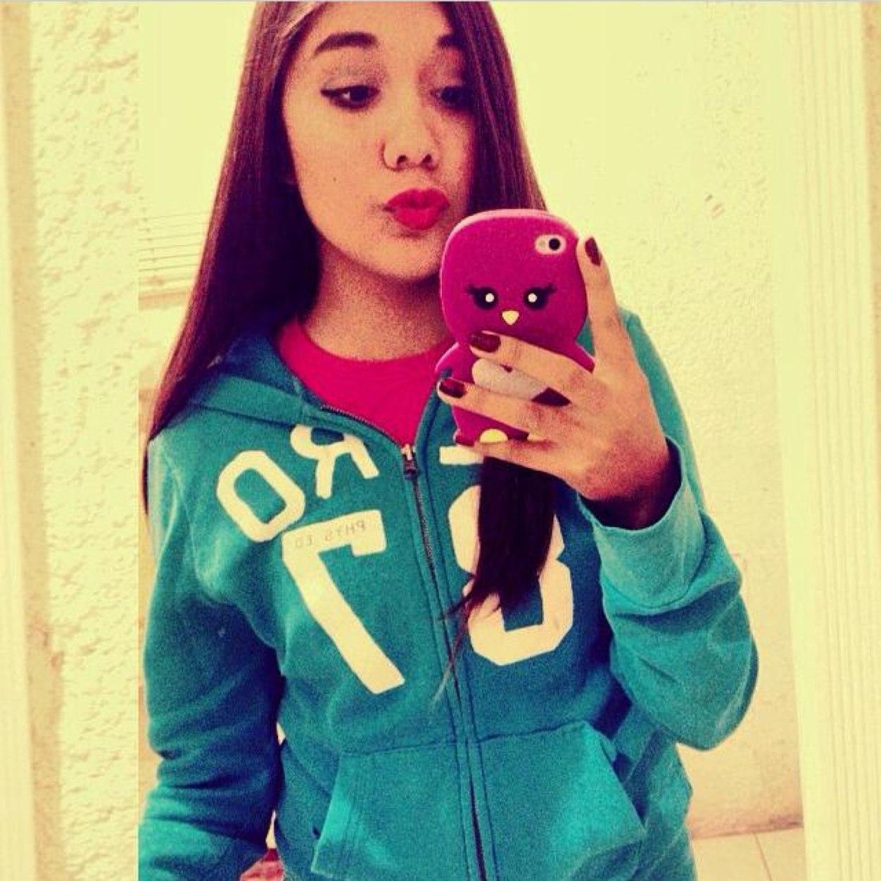 FerFress1's profile picture. Hi. I'm Fernanda Orona.