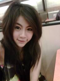 ชื่อ กันต์ อายุ 18  เฟลลี่ พูดคุยได้ทุกๆเรื่อง