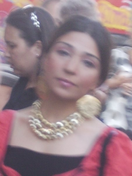 AfifaY's profile picture. The best and most beautiful things in the world cannot be seen or even touched - they must be felt with the heart.

Helen Keller