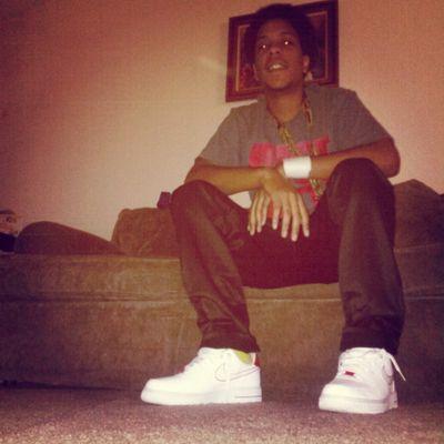 21 | Life's a Gamble & im tryna hit da lotto !! Milwaukee made me MKE ✈ TX #Team414 #90sBaby #God1st L'zz #RNIC #DreamChasers #IHoop 10 Toes Do #110114