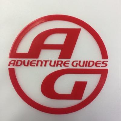 アドベンチャーガイズは冒険案内人です。 「旅行会社」と「山岳ガイド」がチームを組み、準備、トレーニング、アプローチ、そして実際の冒険まで、総合的にプロデュースする「アドベンチャーガイズ」＝「冒険案内人」なのです。