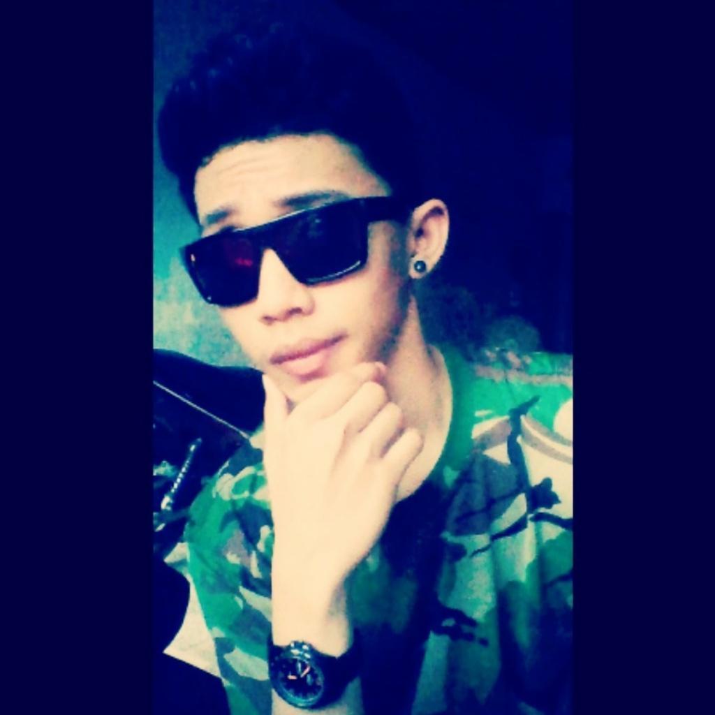 andyely8's profile picture. 