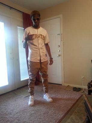 DewaineW's profile picture. 