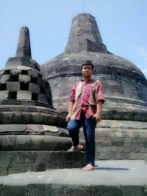 muhhasbi_hasbi's profile picture. METALHEAD