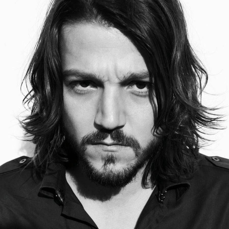 VampHunterGabe's profile picture. Ashes to ashes. Dust to dust. We are nothing but dust and to dust we shall return. Amen. |#OC |#MultiverseRP|