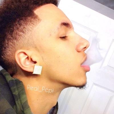 I dont fuck wit broke bitches.
