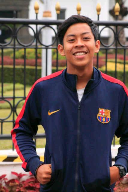 -AVG- untuk ibu bapak ku☂ and want to make proud family