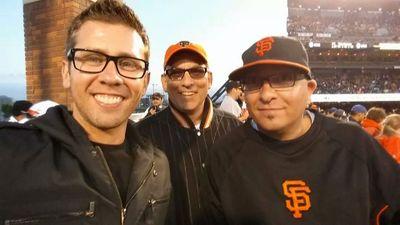 brock_vernal's profile picture. New 2twitter.. I'm a huge Niners fan, Music/movie buff. laid bk kinda dude. looking 4lot's of cool people 2tweet & follow. so follow me