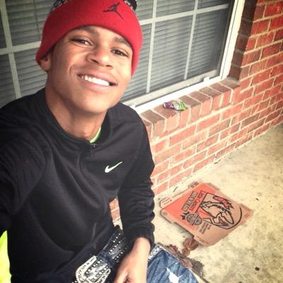 young handsome Nigga 
march 17th just wait on it 
RIP POPS HOOTIE JOSE WAUN DRAKE
GOD MY #⃣1⃣ 
Trynna stack my richies put my son in them hills