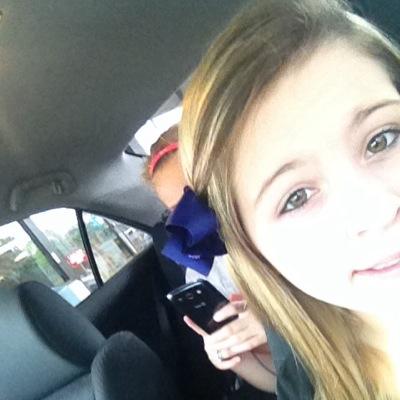 bæ Jennifer love god sing hunting,mudding,fishing ( if mud ain't flyin you ain't tryin) kik Jessicadanielsl snapchat sunshin_wiskey