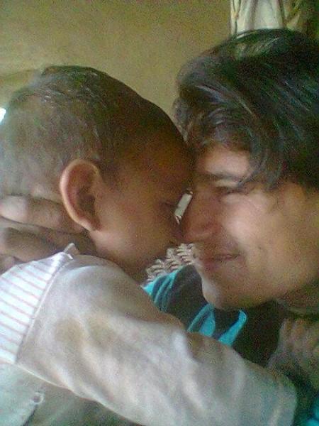 Sweet candies r nice 2 eat!,
Sweet word r easy 2 say!.
BUT

Sweet ppl r hard 2 find!!!

SWEETBOY