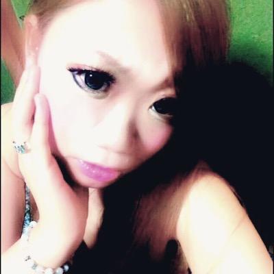 カメラマン/写真家(現在産後育児中です！現場時々復帰中)都内問わずLIVE等のイベント撮影、アー写、舞台、結婚式のスチール撮影etc、映像撮影制作等、兼スタッフ。2013.10/13〜10/20船橋法典カフェダイニング「kagura kafe」にて個展を開催。