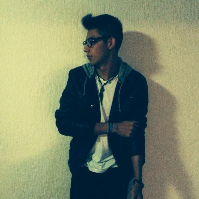 Design, guitar and some basketball. Salido de Romasburg
