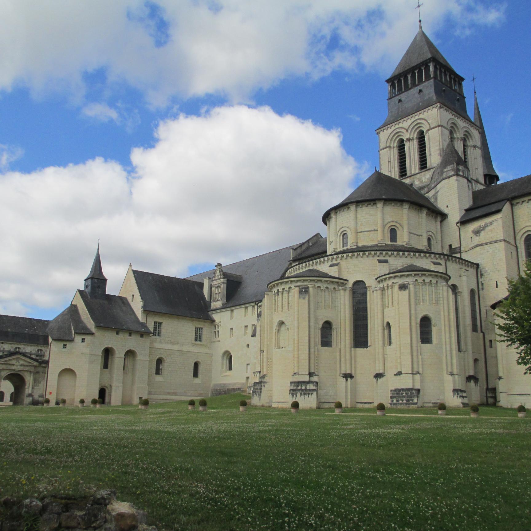 HistRagbag's profile picture. Historical Ragbag is a collection, a conglomerate of interesting pieces of history. Mostly medieval, but not all.