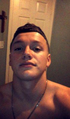 GabeAndres24's profile picture. -Future College Kicker   -I'm in love with Shelby Rae♥