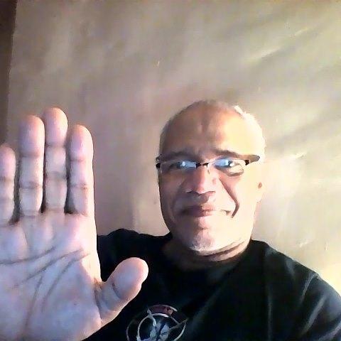 Learn  to make money online, and improve your already existing online business. You will also find products,
stories,articles, and info. on everything else.