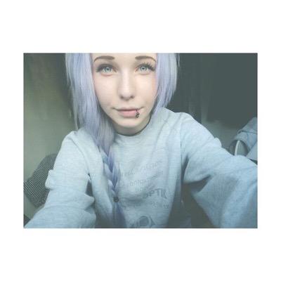 w le tette || 19 || bisex.