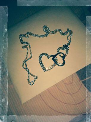 heartsacrifice's profile picture. Don't taste the others taste because you have your own taste that you didn't taste it yet. 3 3