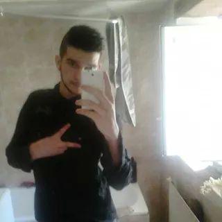 officiel_alm's profile picture. Bienvenue sur mon Twitter officiel,Viens découvrir mes freestyle,clip etc...  Snapchat:ALM91000