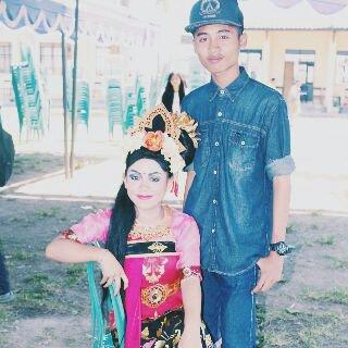 agungBML_24's profile picture. 