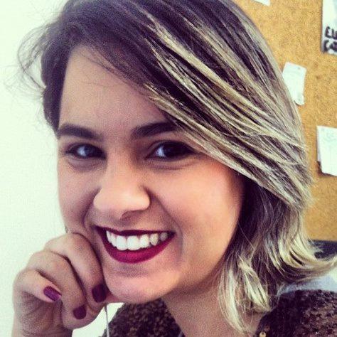 Jornalista, social mídia e blogueira.