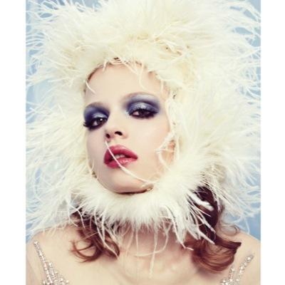 MAKEUP ARTIST. Working in Fashion, Editorial and Beauty.