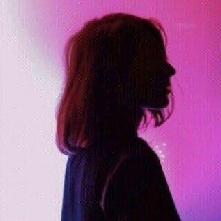 ‏.♡يارب أسعدني بما أتمنّى 
خُلقتي قِطعه لقلبّي noodx9@
أنا على قيد الهلاَل أعيش .