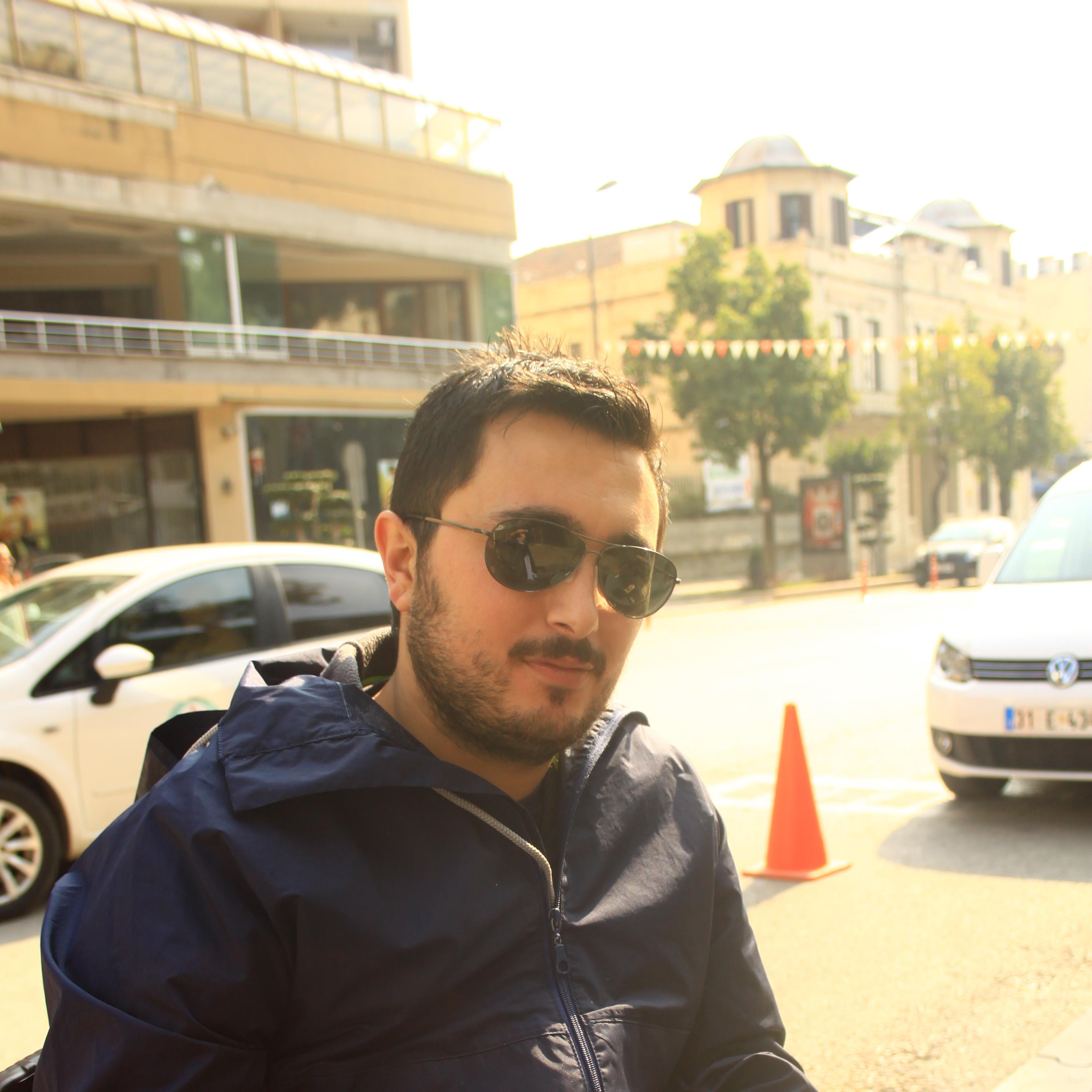 Hazır ve nazır olmalıdır her bekleyiş... Düz adam Sami var ya o benim... ITU