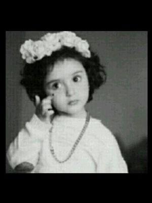 ‏اللَّهمَّ أسعد قلبَ كُلّ من مرَّ مِن هُنآ ، سوآءً تركْ شيئاً أو لمْ يترُك♥ ~ .