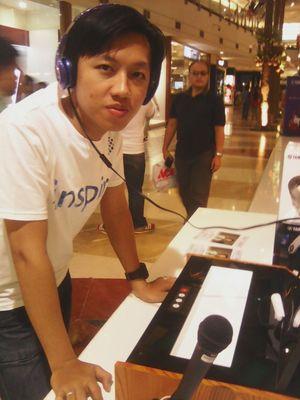 Husband of @Debbybee2
