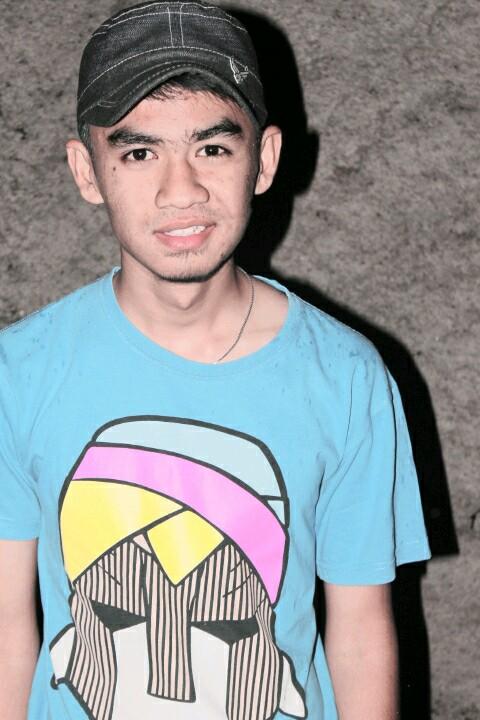 followed mention ;)pin : 52A79F1B fb : Alvin marley