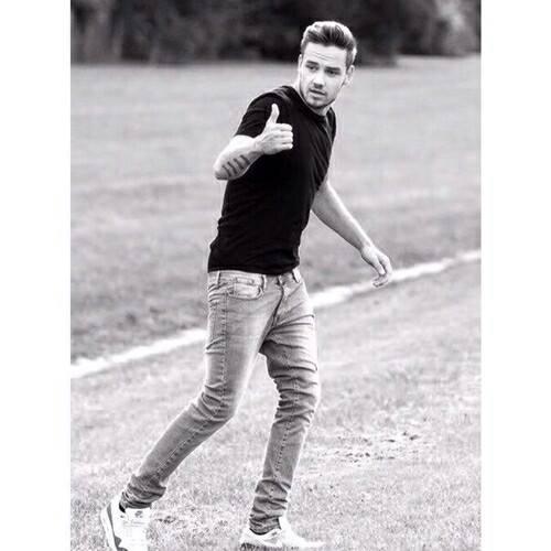 im just a teenage dirtbag,babe                                                                 first acc @intohemmosmile