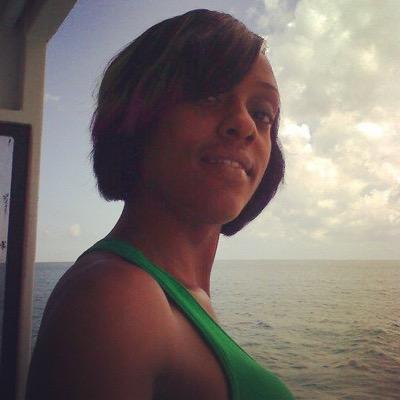 KendenStrachan's profile picture. if it aint about the $$$$$