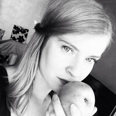 j_nimfa's profile picture. Влюблена в жизнь, масштабирую душу, претендую на уникальность.