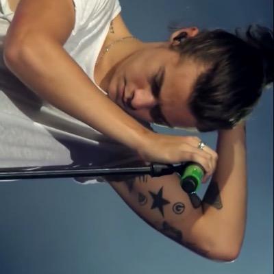 hi this is @fourliams i follow back!