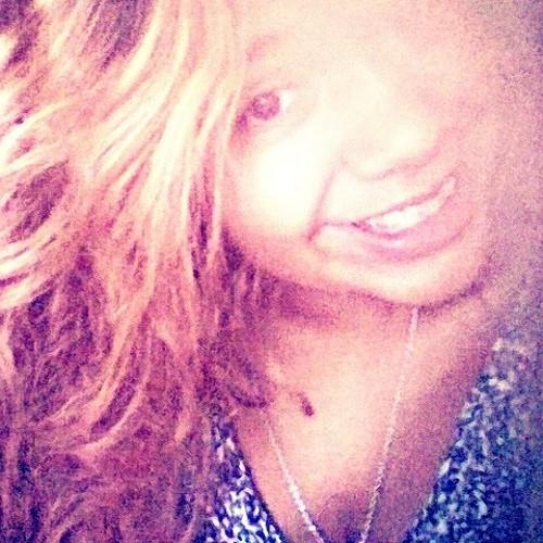 Belieber,lovatic,13anos,solteira,me sigam no insta @juju_arber sigo todos de volta!❤✌