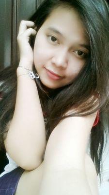 Senyum mamah adalah kebahagiaanku.. Love you so much mam !!!