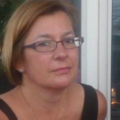 Global citizen, seeker of new knowledge, oenephile and epicurean, nature lover, dedicated mother and partner