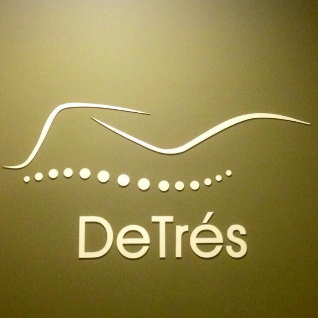 centrodetres's profile picture. 