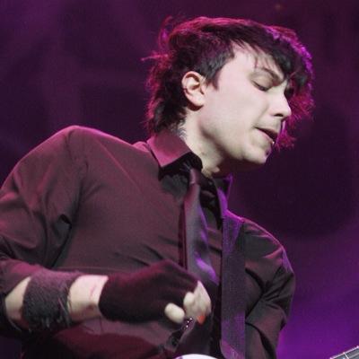 I'm Frank and I play guitar. I'm here when you need me.