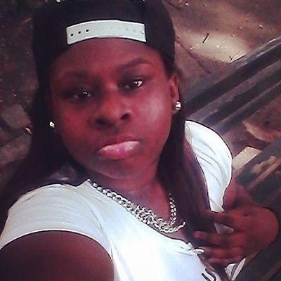 #TeamLesbian   me on IG @she_moans_breee