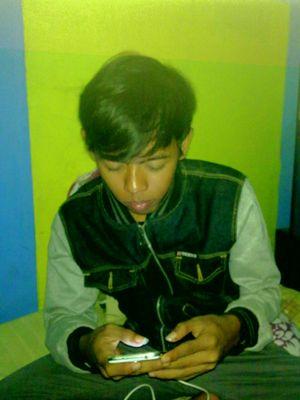 pbmcJr's profile picture. Menyelesaikan Masalah Tanpa Solusi