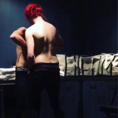 languidlrh's profile picture. free follow, follow @the1975lrhs pls, and i might fb on there too,!!! i mean im not forcing you... but it'd be rad !