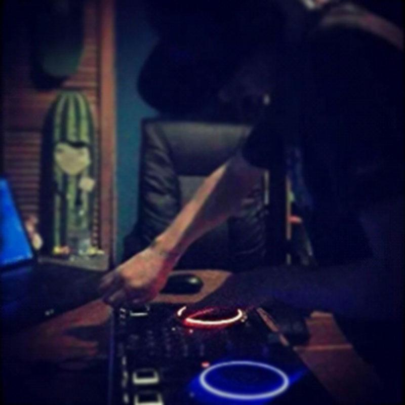 Hey, I'm Kameron. Aka Vassago, Music has always been my love, I hope I can share my love with you!
Drum & Bass DJ & Producer Since 2013!