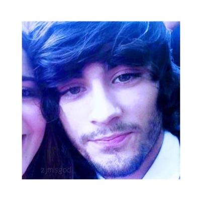 follow @cuddlxyziam if ur 1d af lmaoo