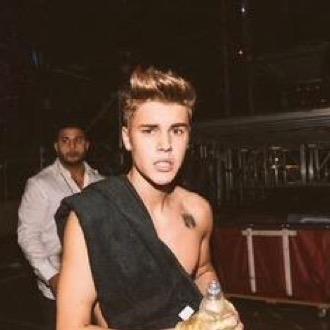 VOU FAZER MUTIRAO PARA O 'MTVStars Justin Bieber' POR FAVOR BELIEBERS PARTICIPEM