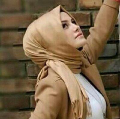 ﺂطـلقــوﺂ عَلــيّ لقَــب {متّڪِۧـبـرة},,
ﺂنــﺂ لسّـت ڪَِۧــذَلــڪَِۧ ،،
وإنّـمـآ قَلبے لـًا يَـرضَے بــ\ ﺂيّ ﺂحَــد!!